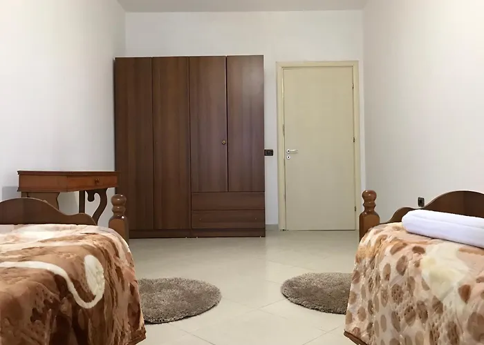 Sweet 1 - בית הארחה טיראנה